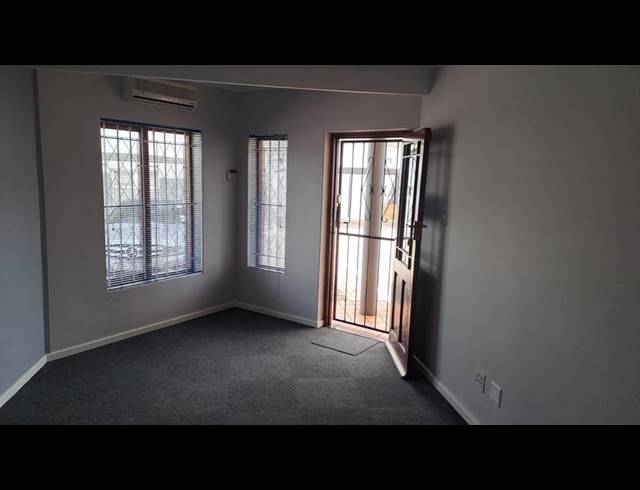 BUSINESS PROPERTY TO RENT IN NEWTON PARK